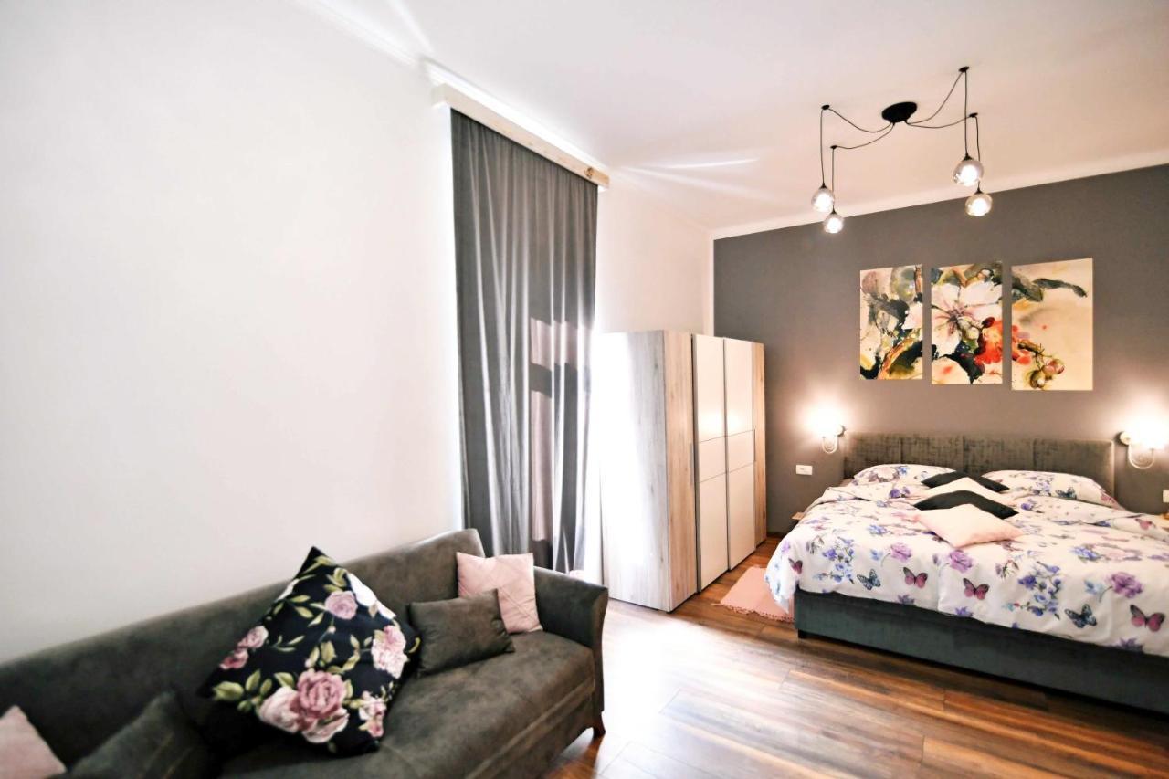Apartment Carissima-Direct On Sea, Lovran-Opatija Екстериор снимка