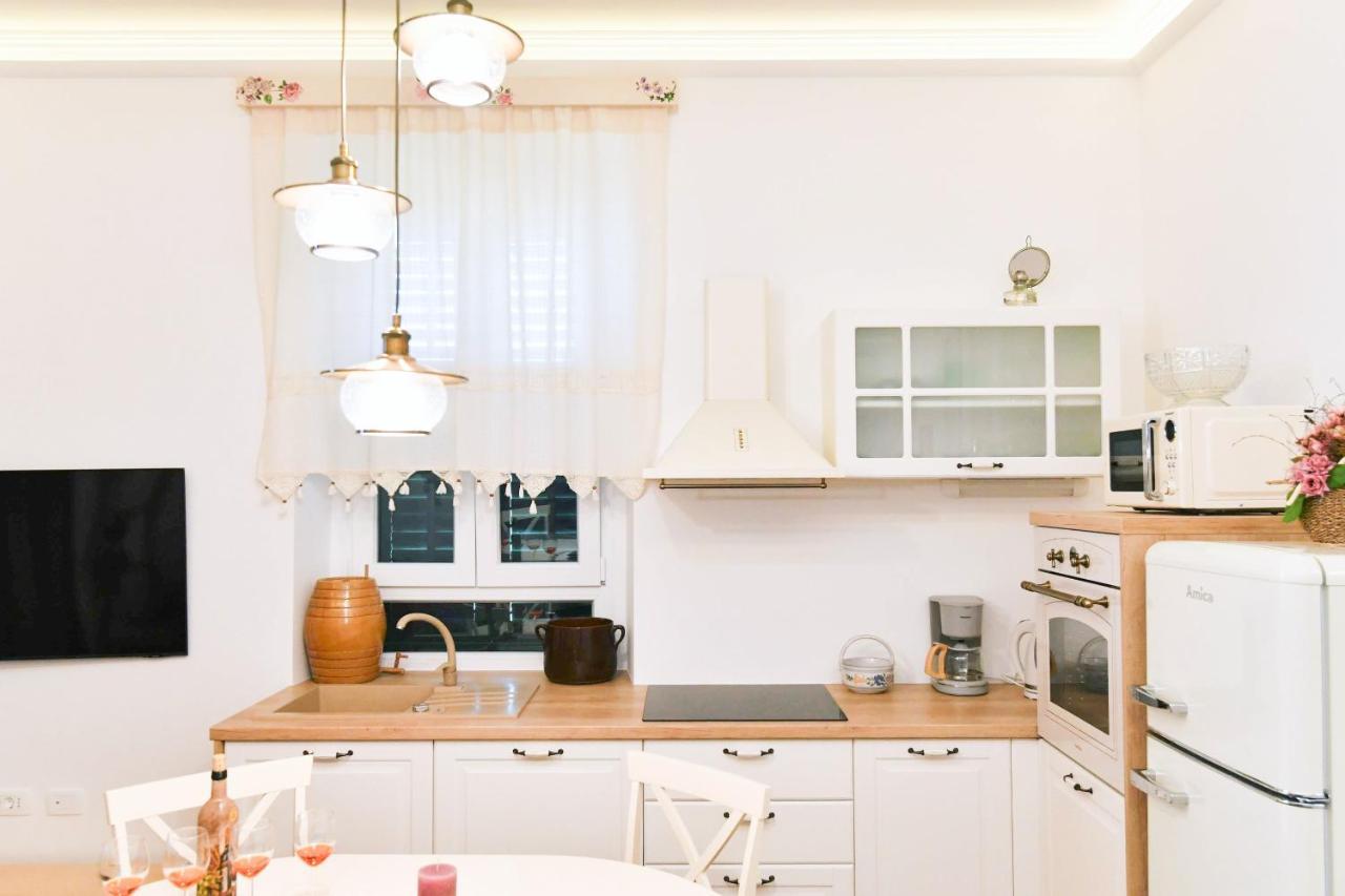 Apartment Carissima-Direct On Sea, Lovran-Opatija Екстериор снимка