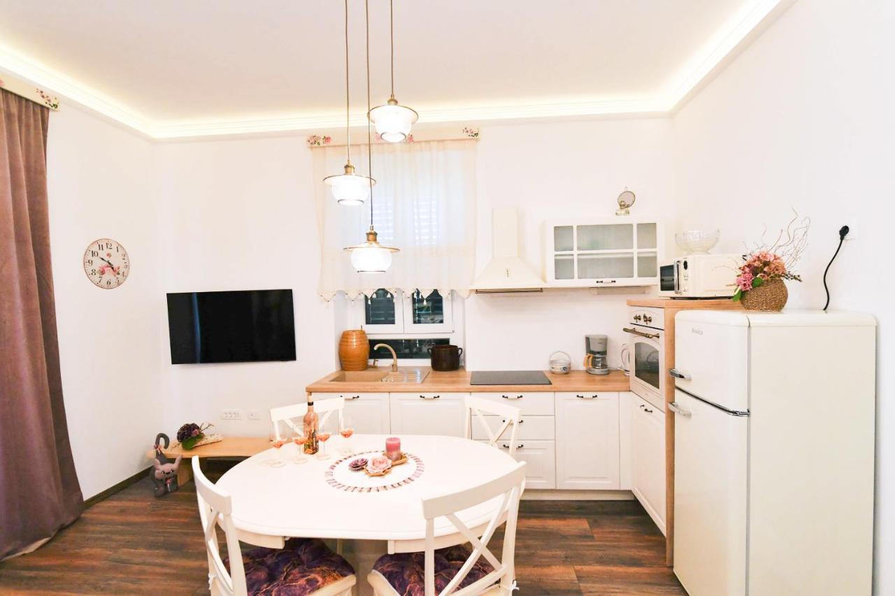 Apartment Carissima-Direct On Sea, Lovran-Opatija Екстериор снимка